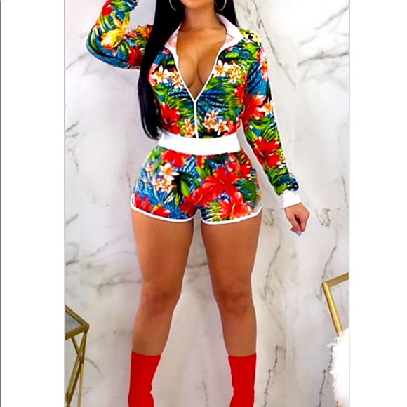 Two Piece Short Set - Picture 3 of 9